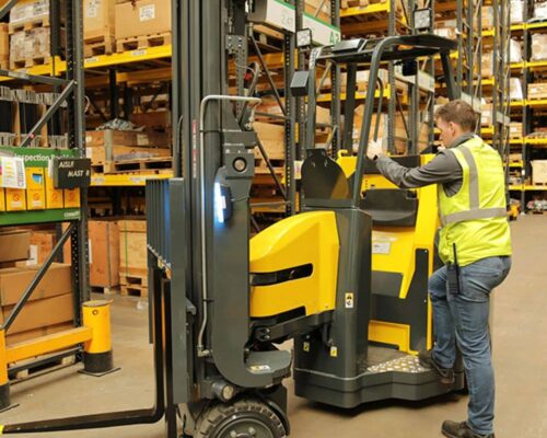 Two-Way Radios for Logistics